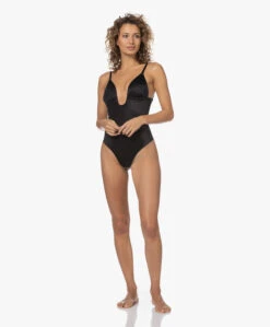 Spanx® Suit Your Fancy Plunge String Bodysuit Met Lage Rug - Zwart -Mode Kleding 230301 8cb7a81e 37f5 4fc7 9370 c3a09a3a1fa4