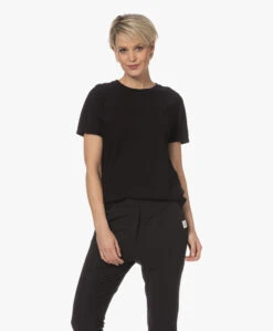 Neeve The Michelle Bio Katoenen T-Shirt - Essential Black