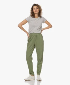 Closed Katoenen Basis T-Shirt - Lichtgrijs Mêlee -Mode Kleding 230329 137c78fb f649 4228 8cfe 361c177407de