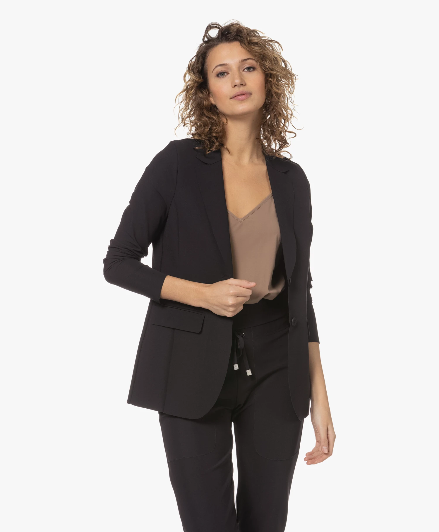 Japantky Yuu Getailleerde Blazer - Diepzwart 1 Japantky Yuu Getailleerde Blazer - Diepzwart