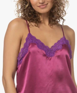 Love Stories Millie Zijden Camisole Met Kant - Berry -Mode Kleding 230405 6bd861d7 0627 4d35 a09e 2cd417ac4344
