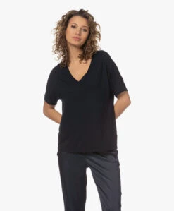 Majestic Filatures Superwashed Soft Touch V-Hals T-Shirt - Marine -Mode Kleding 230405 f88cfea1 365f 4fe4 bafc cc13c3f9ea9e