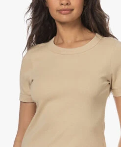Viveh Esme Interlock Jersey T-Shirt - Warm Sand -Mode Kleding 230407 be516b11 275e 4654 abe7 fbf4765c57c9