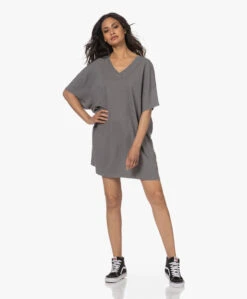 American Vintage Lopintale T-Shirt Jurk Met V-Hals - Vintage Foggy 17 American Vintage Lopintale T-Shirt Jurk Met V-Hals - Vintage Foggy -Mode Kleding 230418 ec309662 fecc 4ea4 b4a5 e17fabdb99a6