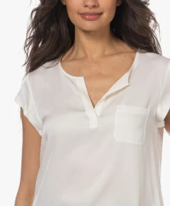 Repeat Zijden Blouse Met Kapmouwen - Crème -Mode Kleding 230424 ae28fd39 fe72 4be7 a9c6 52be29d8072b
