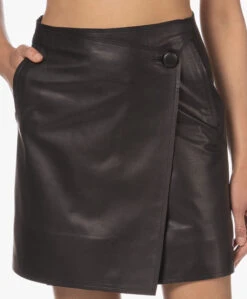 By Malene Birger Esmaa Lamsleren Overslag Minirok - Zwart -Mode Kleding 230425 5fff2084 f345 4a7b 97cb d95da02c0657