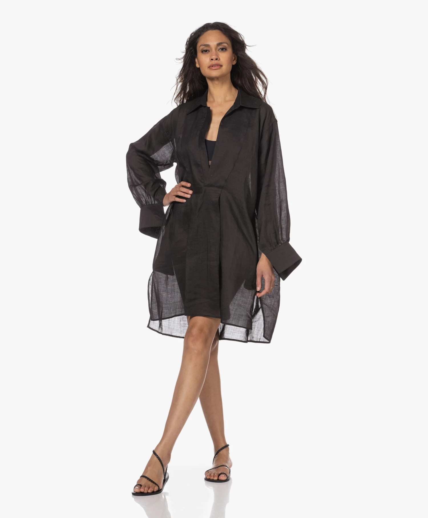 Su Paris Popi Ramie Jurk - Zwart 1 Su Paris Popi Ramie Jurk - Zwart