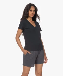 Majestic Filatures Silk Touch Katoenen V-Hals T-Shirt - Marine 20 Majestic Filatures Silk Touch Katoenen V-Hals T-Shirt - Marine -Mode Kleding 230516 4ee31b33 00e0 4eb4 8a23 5436cf35dc25