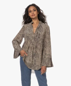 By Malene Birger Flaiy Zijden Slangenprint Blouse - Zwart/Beige -Mode Kleding 230516 70e6a79c 31f7 4226 8788 50b819211bc5