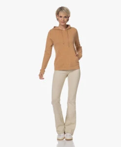 Deblon Sports Celine Flared Legging - Latte 23 Deblon Sports Celine Flared Legging - Latte -Mode Kleding 230523 39c9a57e cf3a 4a9f a5e9 77dff2bd5966