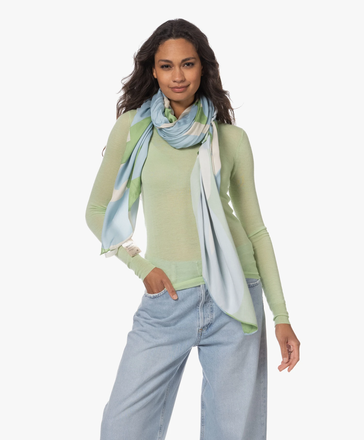 Viveh Bauxite Viscose Print Sjaal/Omslagdoek - Blauw/Groen 3 Viveh Bauxite Viscose Print Sjaal/Omslagdoek - Blauw/Groen - Afbeelding 3