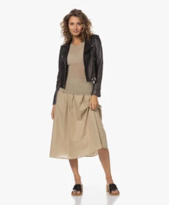 Gai+Lisva Petra Katoenen Poplin Midi Rok - Chinchilla 18 Gai+Lisva Petra Katoenen Poplin Midi Rok - Chinchilla -Mode Kleding 230601 e617f63c dc46 4511 b29b b9a7d90b19dd