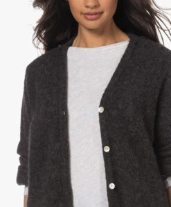 American Vintage East Alpacamix Doorknoopvest - Charcoal Melange -Mode Kleding 230606 01b35a21 ad05 4b25 88ad 7c42f3513af5