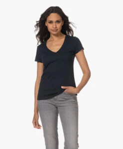 Majestic Filatures Julia Deluxe Katoenen V-Hals T-Shirt - Marine