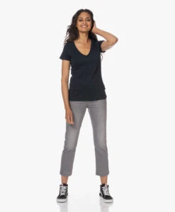 Majestic Filatures Julia Deluxe Katoenen V-Hals T-Shirt - Marine -Mode Kleding 230606 50ed57ad f742 4df0 bfdb 65966b9f38f4
