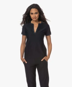 Deblon Sports Ellin Splithals T-Shirt - Zwart 20 Deblon Sports Ellin Splithals T-Shirt - Zwart -Mode Kleding 230614 aa416ceb e494 4728 a83f 914eb2611830