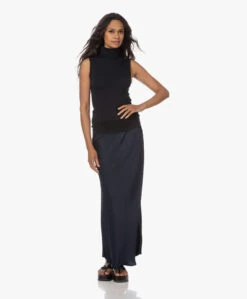 Woman By Earn Bo Satijnen Maxi Rok - Navy -Mode Kleding 230622 3fbd57b1 7876 4a34 a33b baafa2ec0d89
