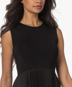 Joseph Dera Mixed Media Plissé Midi Jurk - Zwart -Mode Kleding 230627 0e77d96d be89 4202 9457 491eee0f1083