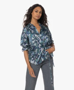 Pomandère Zijdemix Wikkelblouse Met Print - Ocean Blue -Mode Kleding 230706 b8b6eb44 c4e6 4cef 9933 9ebb2b9fbb23