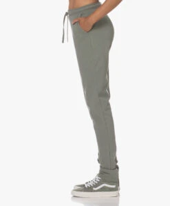 Neeve The Holly Bio Katoenen Sweatpants - Agave Green -Mode Kleding 230718 6503f7b4 0fd0 4513 a1b4 278dbe134fab