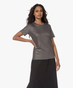 Majestic Filatures T-Shirt Met Glanscoating - Carbone -Mode Kleding 230718 a8ad1bd2 e9b2 4bfa 9bf9 4e84549a8233