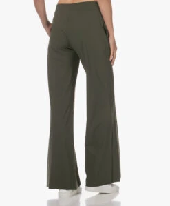 Lasalle Tech Jersey Broek Met Wijde Pijpen - Moss -Mode Kleding 230724 b351bdb8 a0c6 4903 b25d 704c3a310148