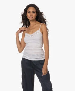 Hanro Moments Spaghetti Top - Wit -Mode Kleding 230801 50f9198d 91a6 4a8c 8bfc 1506a23c9aa8