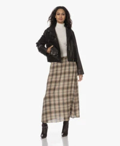 Alias Mae Boston Hoge Leren Laarzen Met Naaldhak - Choc -Mode Kleding 230808 66bc99d1 be1e 4784 8526 ba3ee114579e