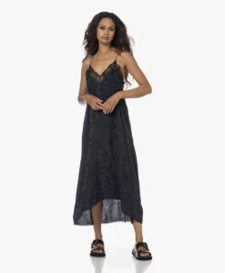 Zadig & Voltaire Risty Jacquard Zijden Slipdress - Inkt 21 Zadig & Voltaire Risty Jacquard Zijden Slipdress - Inkt -Mode Kleding 230808 823198e2 37d2 4869 83d0 66cafc958b5f