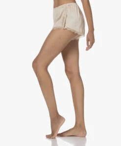 Love Stories Apollo Satijnen Shorts Met Kant - Off-White -Mode Kleding 230809 106079e2 6279 4f75 b6be da93a18fbfbb