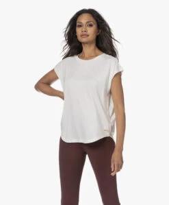 Deblon Sports Carol Viscose T-Shirt Met Kapmouwen - Off-White -Mode Kleding 230809 3df100d9 fa9e 48e4 96dd a9d1bc3d21c9