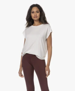 Deblon Sports Carol Viscose T-Shirt Met Kapmouwen - Off-White -Mode Kleding 230809 fd306afd 1287 4b2f b723 db3d3cdd498f