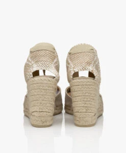 Castañer Carina 10Cm Canvas Sleehak Espadrilles - Zand 12 Castañer Carina 10Cm Canvas Sleehak Espadrilles - Zand -Mode Kleding 23fe6df6 9e92 49dc a637 add77ee66529 143