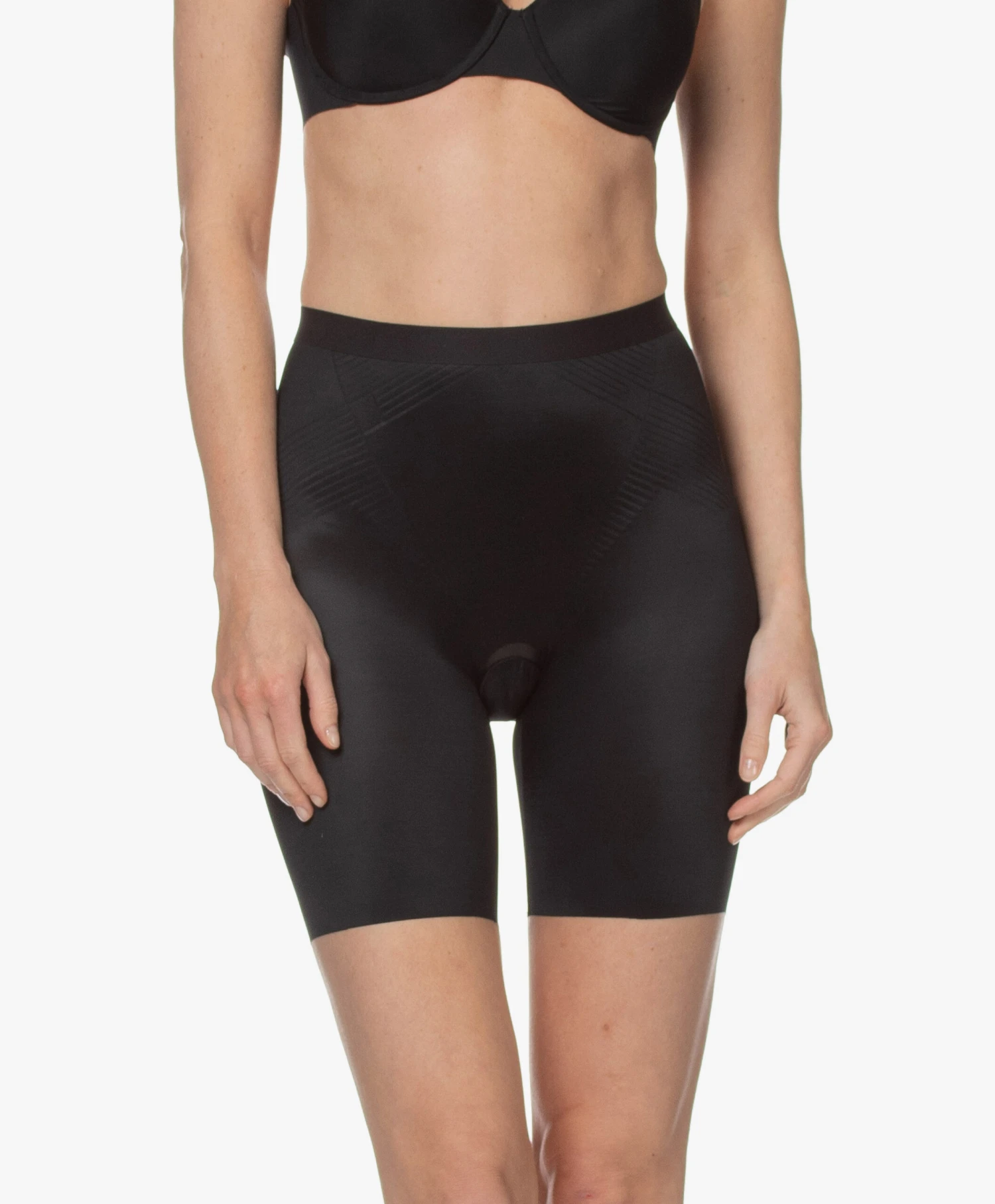 Spanx® Thinstincts 2.0 Mid-Thigh Short - Zwart 13 Spanx® Thinstincts 2.0 Mid-Thigh Short - Zwart - Afbeelding 13