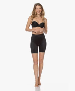 Spanx® Thinstincts 2.0 Mid-Thigh Short - Zwart 22 Spanx® Thinstincts 2.0 Mid-Thigh Short - Zwart -Mode Kleding 3752614e 871d 44a7 84e8 48d7052bd649 66