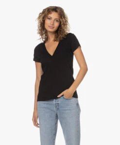 Iro Uzuma Rib Katoenen V-Hals T-Shirt - Zwart 15 Iro Uzuma Rib Katoenen V-Hals T-Shirt - Zwart -Mode Kleding 3816213a 8244 48e3 9f47 b426dc9b0d35 198