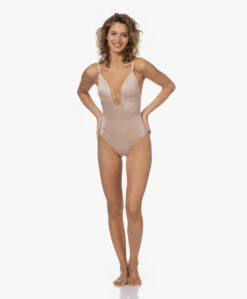 Spanx® Suit Your Fancy Plunge String Bodysuit Met Lage Rug - Champagne Beige -Mode Kleding 3e0dc775 be97 4015 a42b a0cbd8671ca1 72