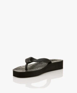 Sleepers Tapered Platform Teenslippers Van Natuurlijk Rubber - Zwart -Mode Kleding 445412f6 b86c 406c 8a6e cc27087d44c0 07