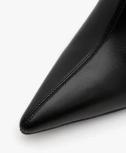 Alias Mae Boston Hoge Leren Laarzen Met Naaldhak - Zwart 16 Alias Mae Boston Hoge Leren Laarzen Met Naaldhak - Zwart -Mode Kleding 44bf0247 1238 4486 b5ff 60e323baf50e 01