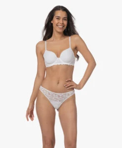 Hanro Moments Kanten String - Wit 15 Hanro Moments Kanten String - Wit -Mode Kleding 4c293f4c de29 4546 8520 7c4c1367bbca 154
