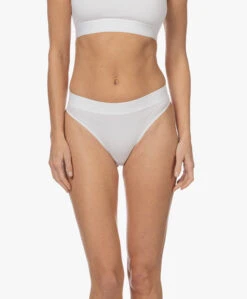 Wolford Beauty Cotton Rib String - Pearl 23 Wolford Beauty Cotton Rib String - Pearl -Mode Kleding 52b2870c 3747 4ead 92b4 a53d47aa5e2d 99