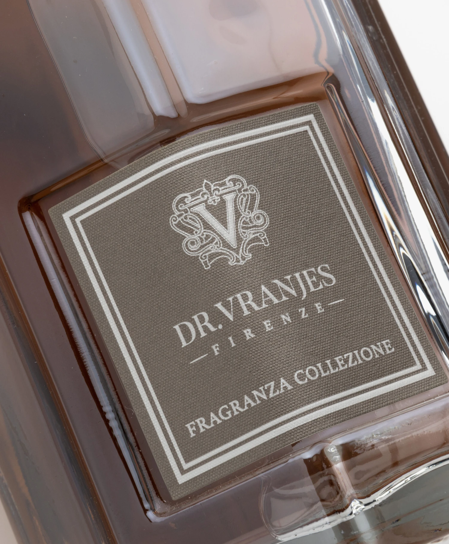 Dr. Vranjes 500Ml Geurstokjes - Oud Nobile 3 Dr. Vranjes 500Ml Geurstokjes - Oud Nobile - Afbeelding 3