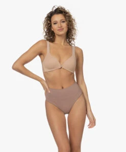 Spanx® Ecocare Naadloze Shaping String - Cafe Au Lait 15 Spanx® Ecocare Naadloze Shaping String - Cafe Au Lait -Mode Kleding 574336ea 0d9c 4839 a649 678099cee483 75