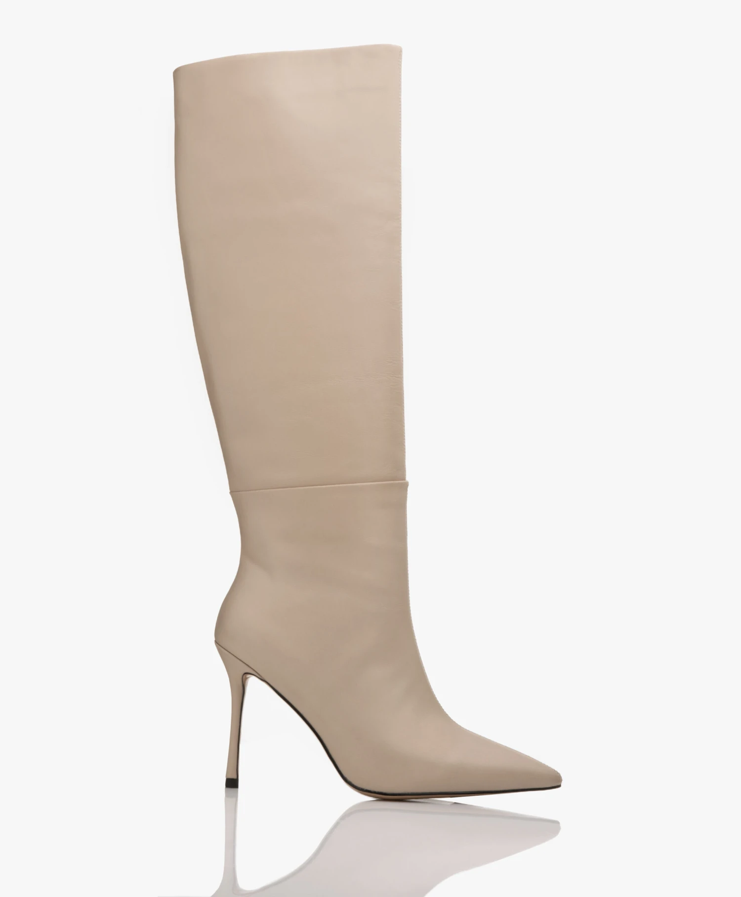 Alias Mae Boston Hoge Leren Laarzen Met Naaldhak - Cream 1 Alias Mae Boston Hoge Leren Laarzen Met Naaldhak - Cream