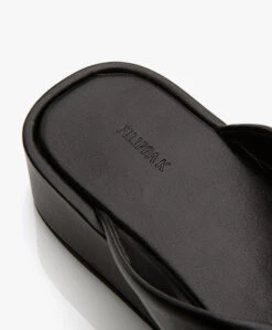 Filippa K Lamsleren Flatform Flip Flop Slippers - Zwart -Mode Kleding 6a69834f dc57 4526 8342 222eaee90ce3 03