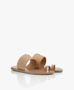 Ancient Greek Sandals Sotiria Sandalen Met Studs - Natural -Mode Kleding 76a47a1e 4afe 4ac3 a9f0 8291d970273e 264