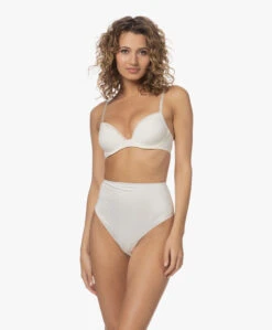 Spanx® Shaping Satin String - Linen 15 Spanx® Shaping Satin String - Linen -Mode Kleding 7b59de34 5e4f 4072 af70 97a8adf2342c 62