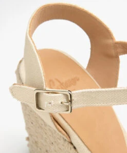 Castañer Blaudell 10,5Cm Canvas Espadrilles Met Sleehak - Ivoor -Mode Kleding 9115d9ed 9d33 4f80 9953 f15feff9cd64 336