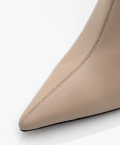 Alias Mae Boston Hoge Leren Laarzen Met Naaldhak - Cream 20 Alias Mae Boston Hoge Leren Laarzen Met Naaldhak - Cream -Mode Kleding 96885cf5 2a32 4ff7 b52b a70c62733edb 07