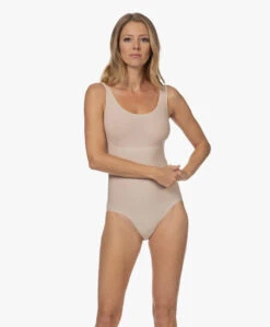 Spanx® Thinstincts Bodysuit - Soft Nude -Mode Kleding 9ea171b7 4880 46f4 8ea6 df87541f76b1 151